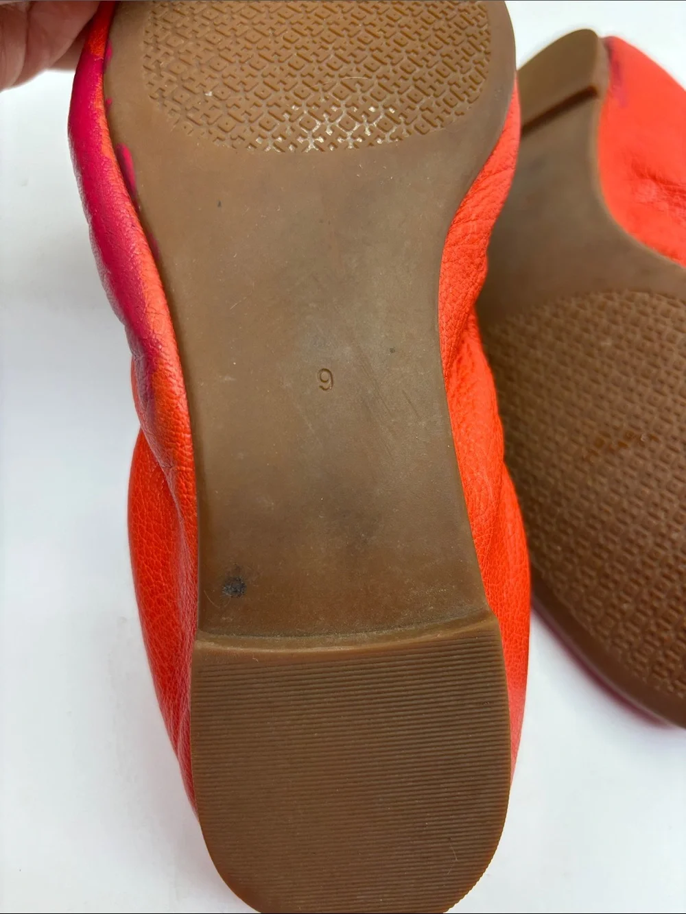 Tory Burch Leather Ballet Flats with Gold Medallion, SZ 9, box 71